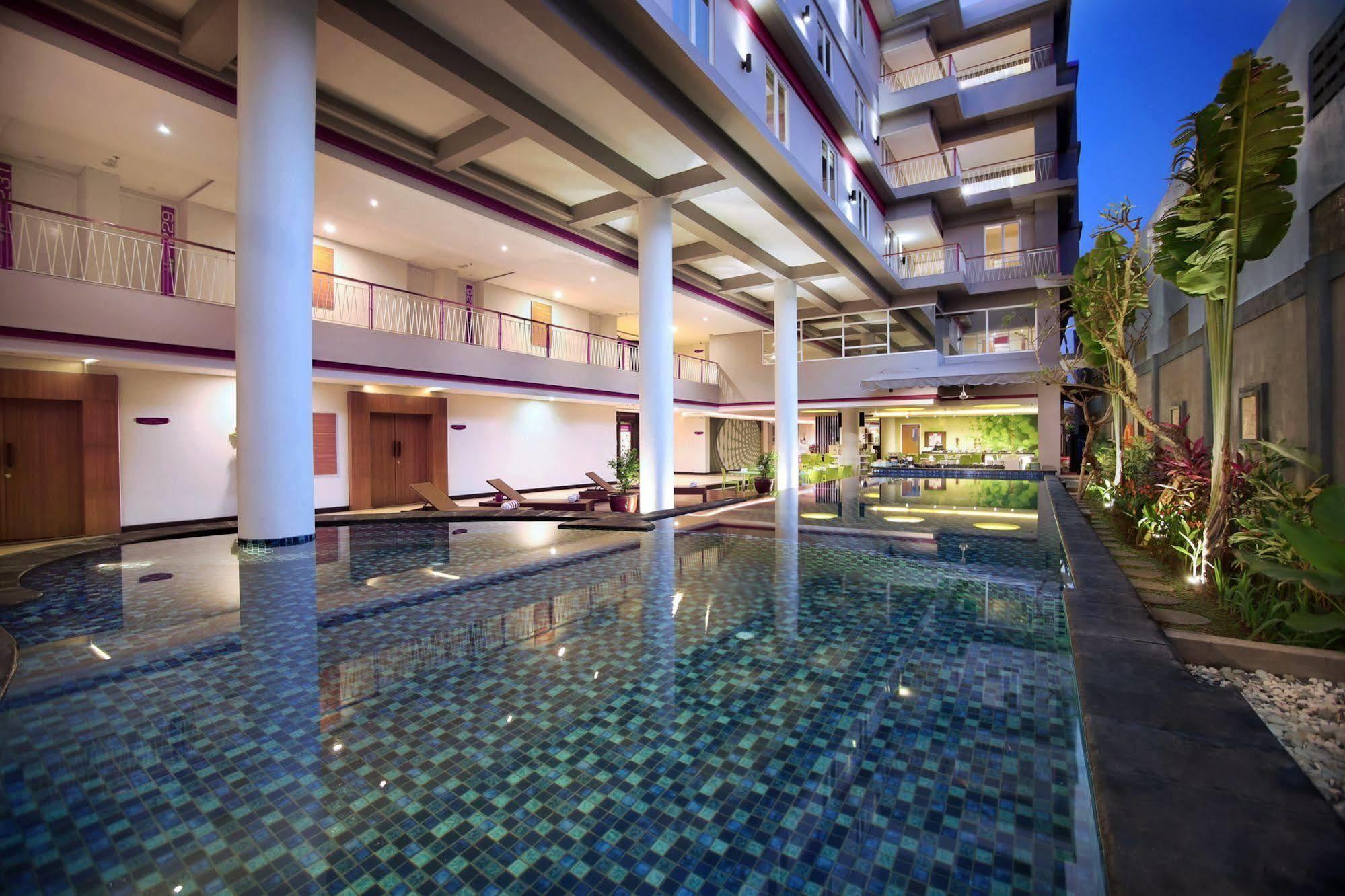 ОТЕЛЬ FAVEHOTEL SUNSET SEMINYAK СЕМИНЬЯК 3* (Индонезия) - от 2460 RUB |  NOCHI